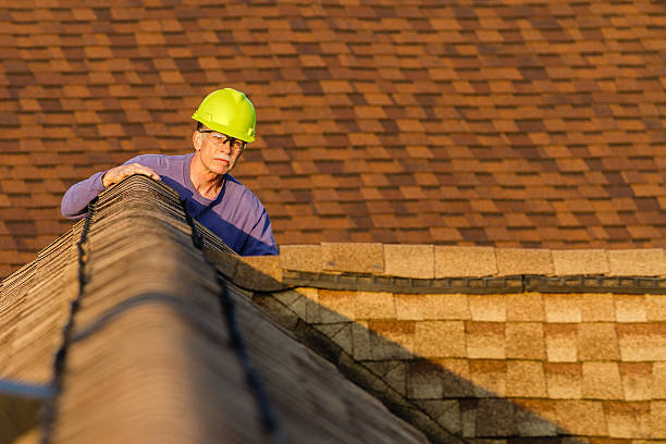 Best Best Roofing Contractors  in Iola, KS